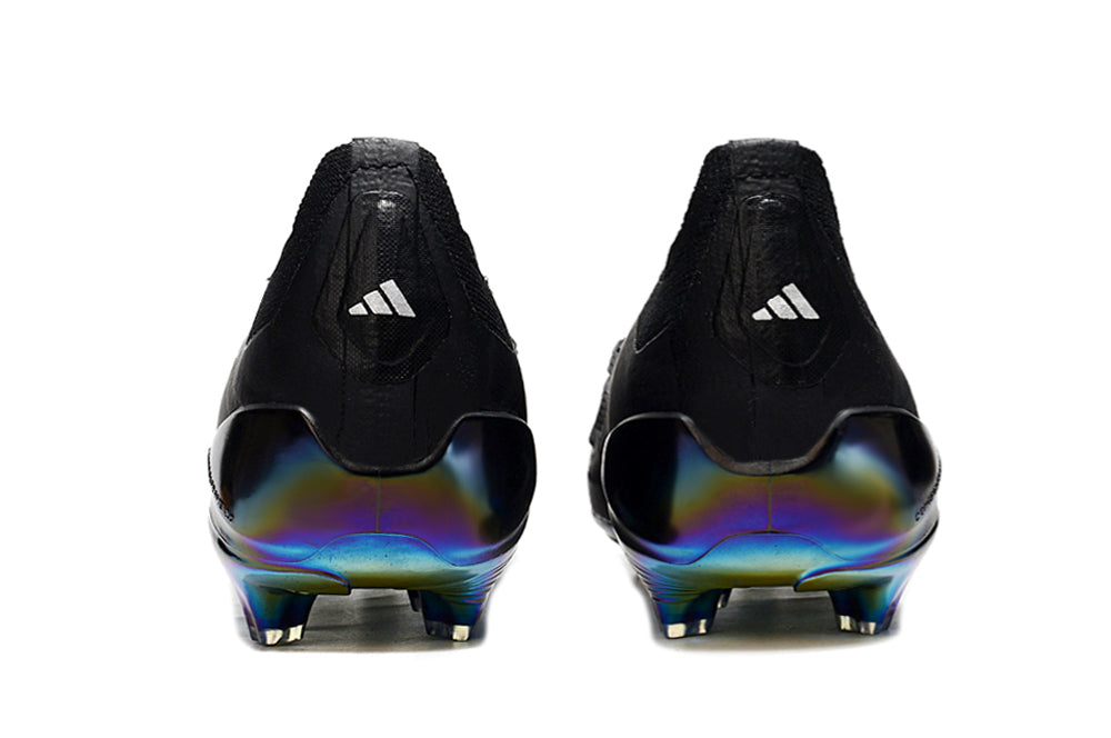 Predator Elite Laceless FG